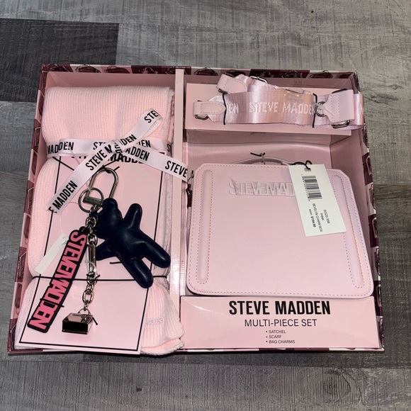 Steve Madden Handbags - 🌸NWT Steve Madden Light Pink Multi-piece Set